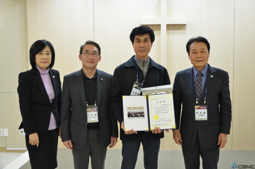 957b0aac2a344bd4006b8fdf65e53920_1493011534_7462.jpg